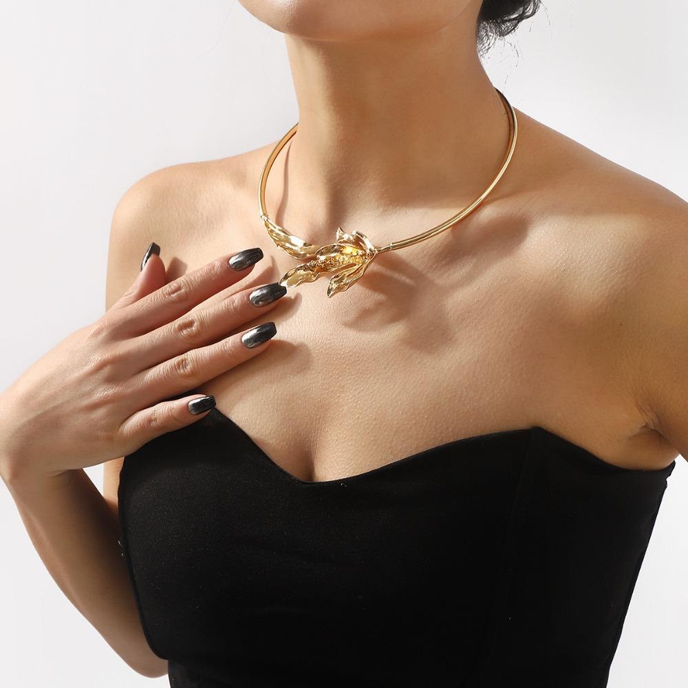 Gold and Silver Maple Leaf Choker Necklace Irregular Exaggerated Choker  for Women