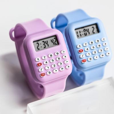 Reloj Electrónico Calculadora Pantalla Digital Reloj de Pulsera para Estudiantes con Correa Extraíble Regalo para Niños Niñas
