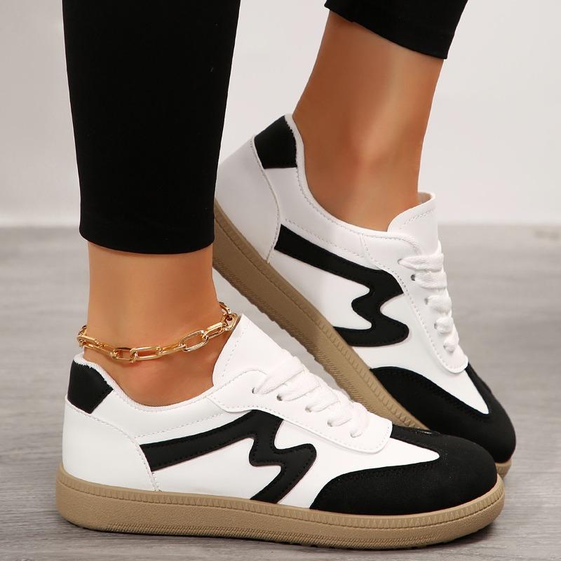 Fashion 2025 Plus Size Flat with Women's Vulcanize Shoes Outdoor Walking Lace Up Mixed Colors Sneakers Versatile Ladies Casual Shoes