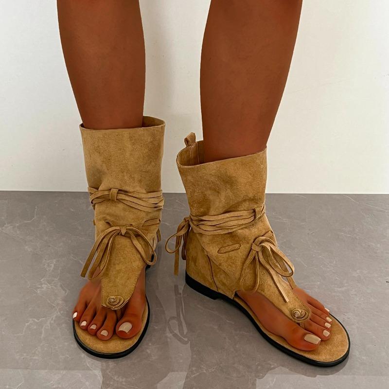 Módní nové ploché římské sandály Léto nové kulatá špička klip u palce univerzální otevřená špička semišové šněrovací protiskluzové nazouvací pantofle