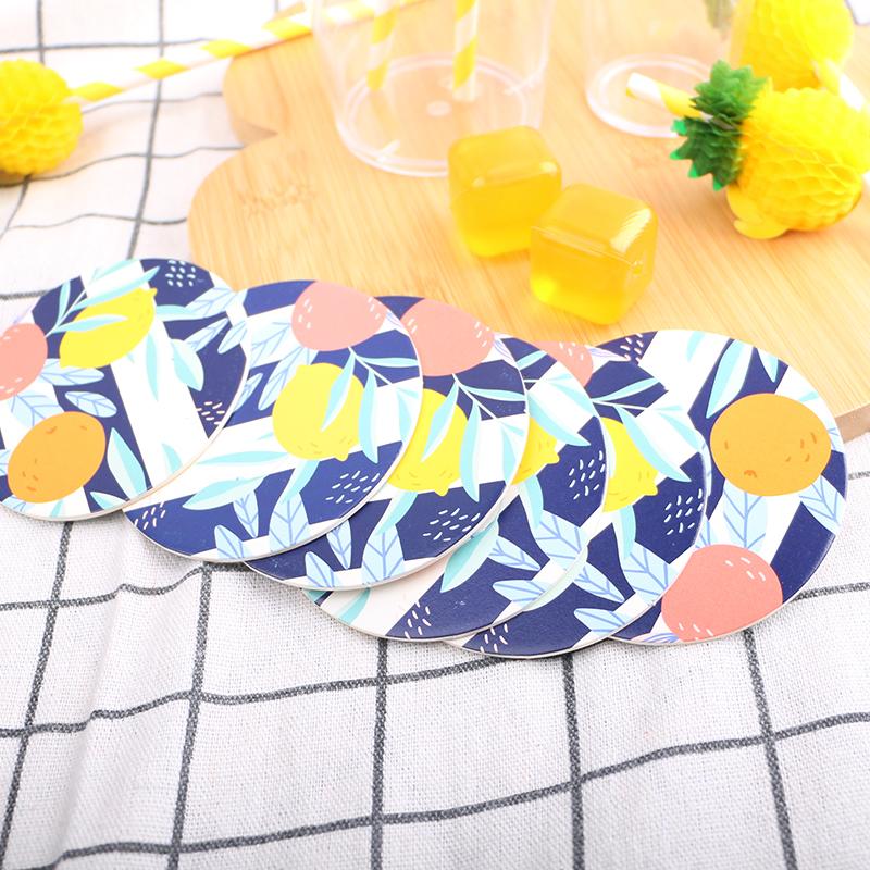 Tropisch-Thematischer 750ml Plastik-Cocktailshaker mit Ananasförmigen Strohhalmen & Papieruntersetzern Moderne Barwerkzeuge für Mojito