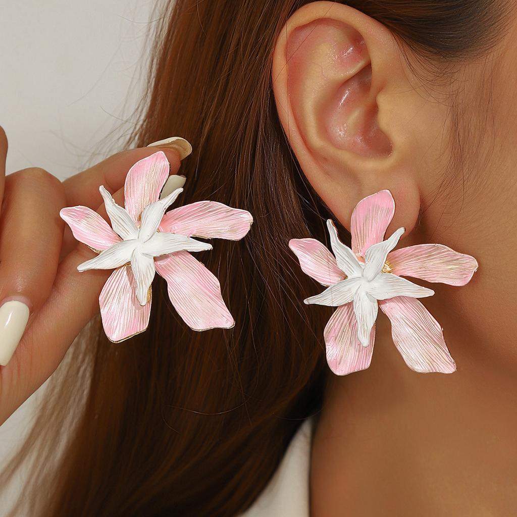 New Vintage Metal Pink Blue Flower Big Earrings for Women Geometric Floral Drop Earrings Statement Jewelry Party Gifts