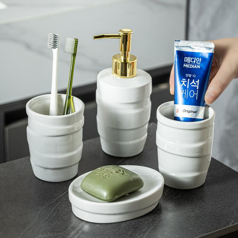 Ceramic bathroom wash set home rinse cup set bathroom four piece set decorative items gift giving shampoo dispenser bathroom
