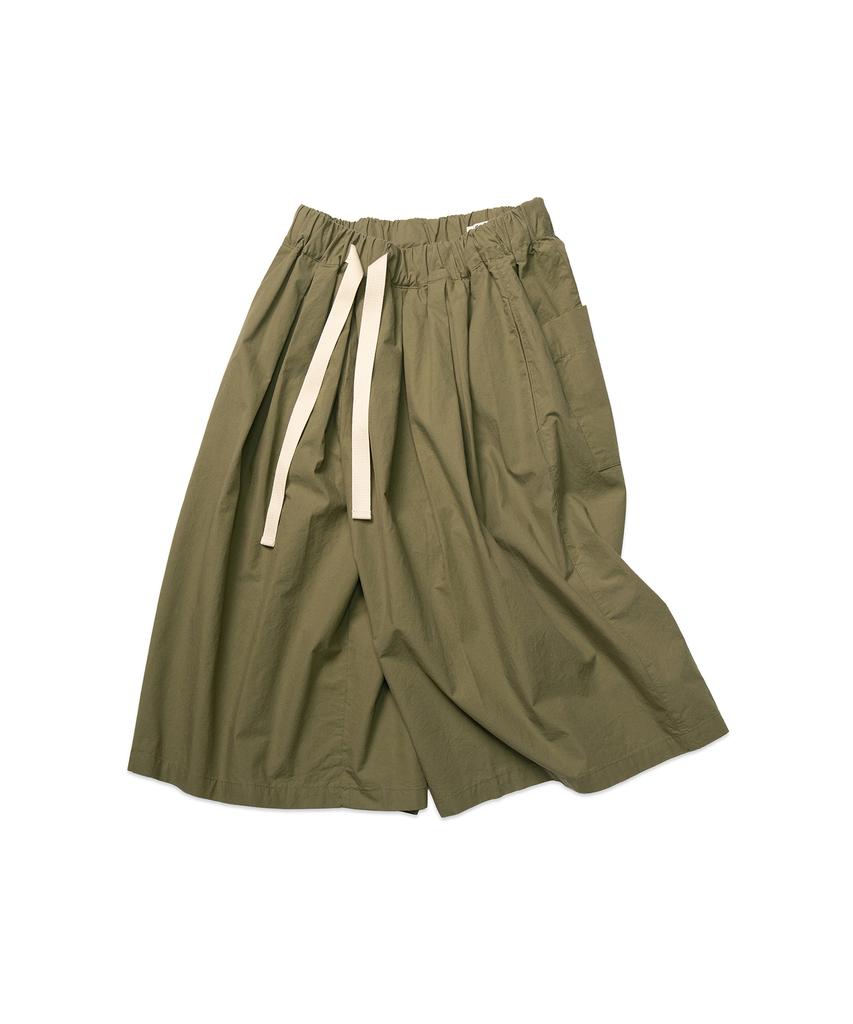 Cotton Bell Volume Pleated Shorts - Khaki
