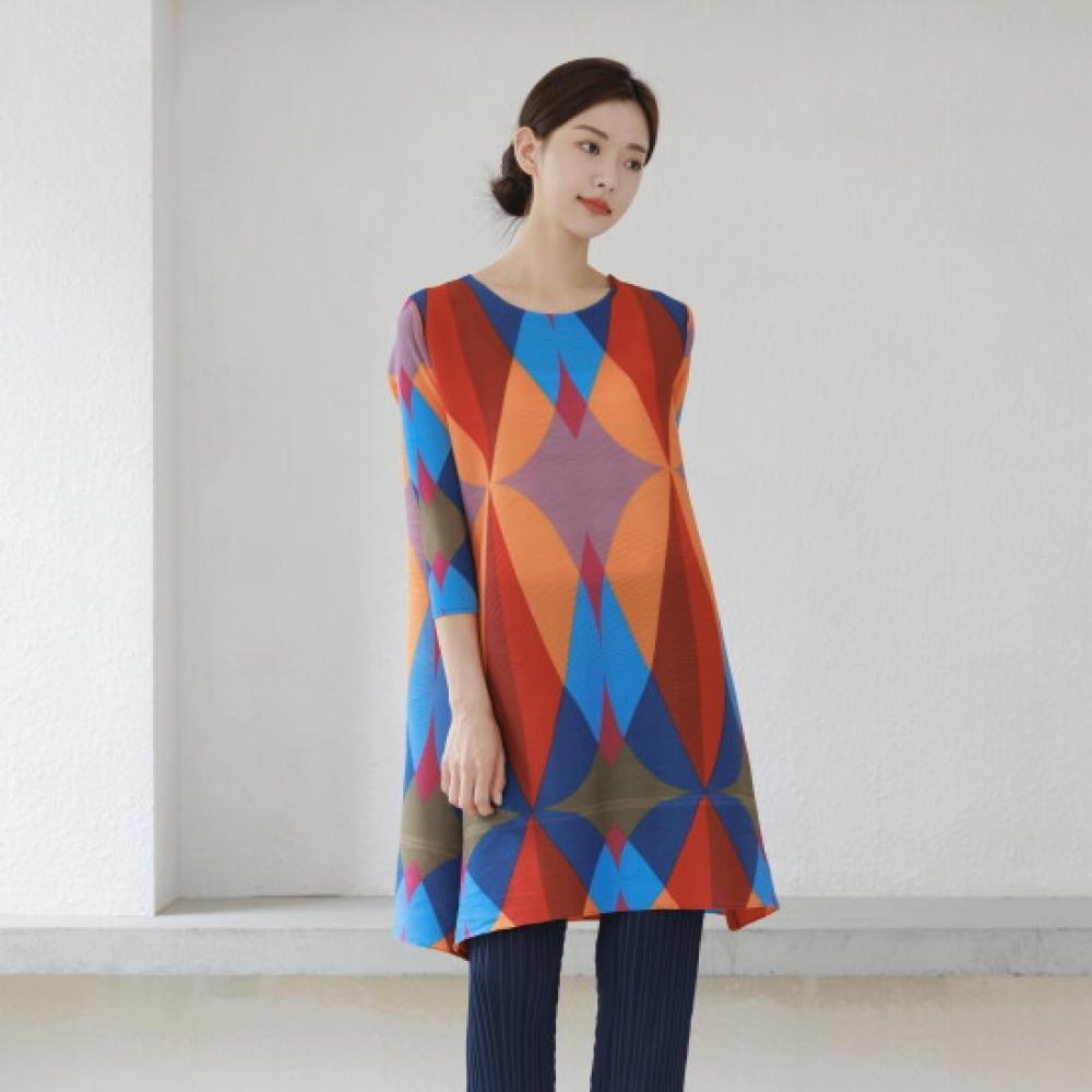 Plara Up To 88 Diamond Glass Op Art Pleats Dress