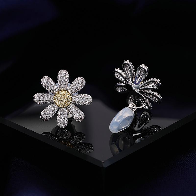 Summer Daisy Sunflower Jewelry Set - Earrings, Necklace Ring, Niche Light Luxury, Sterling Silver Clavicle Chain, Fashion Women's Jewelry Collection