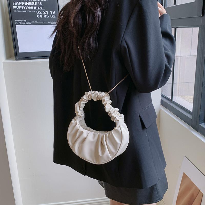 Trendy Black Moon Bag Stylish Chain Shoulder Bag Versatile Fashionable Handbag