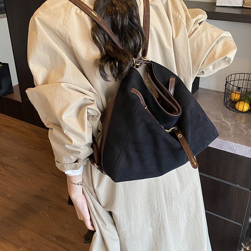 Retro bag women's large-capacity new autumn and winter shoulder messenger commuter tote bag backpack