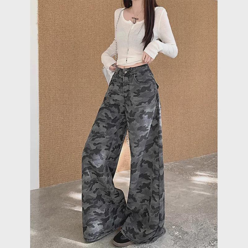 Damen Winterjeans mit hoher Taille und weitem Bein in Camouflage