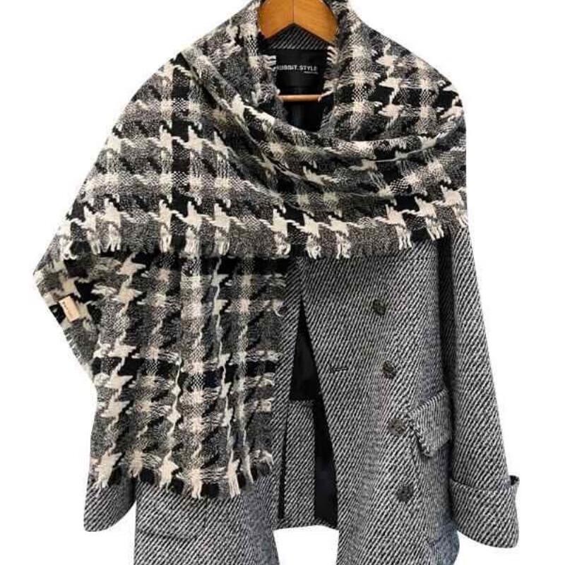 NINA SOLOR Versatile 100% Cashmere Plaid Scarf