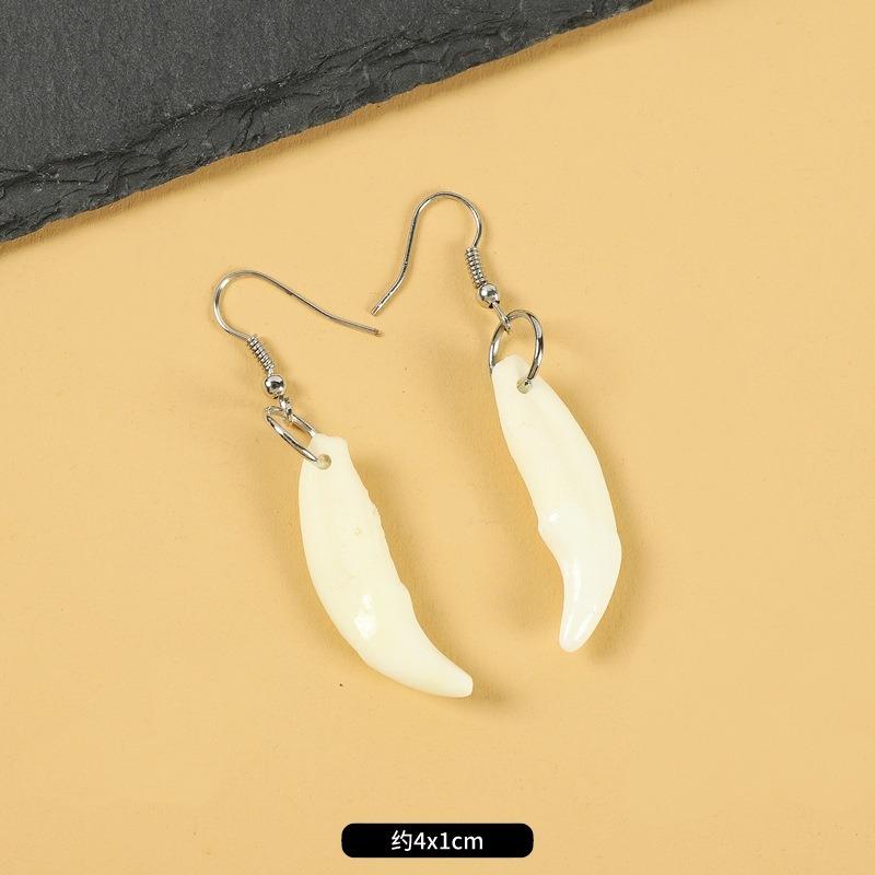 Tibetan wolf tooth earrings Tibetan silver inlaid real Tibetan mastiff dog tooth personality temperament niche earrings Tibetan earrings