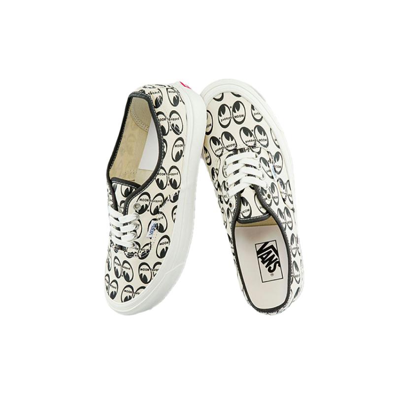 Vans Mooneyes X Vans Authentic 44 Dx 'Anaheim Factory White' Vans VN0A5KX4AVP