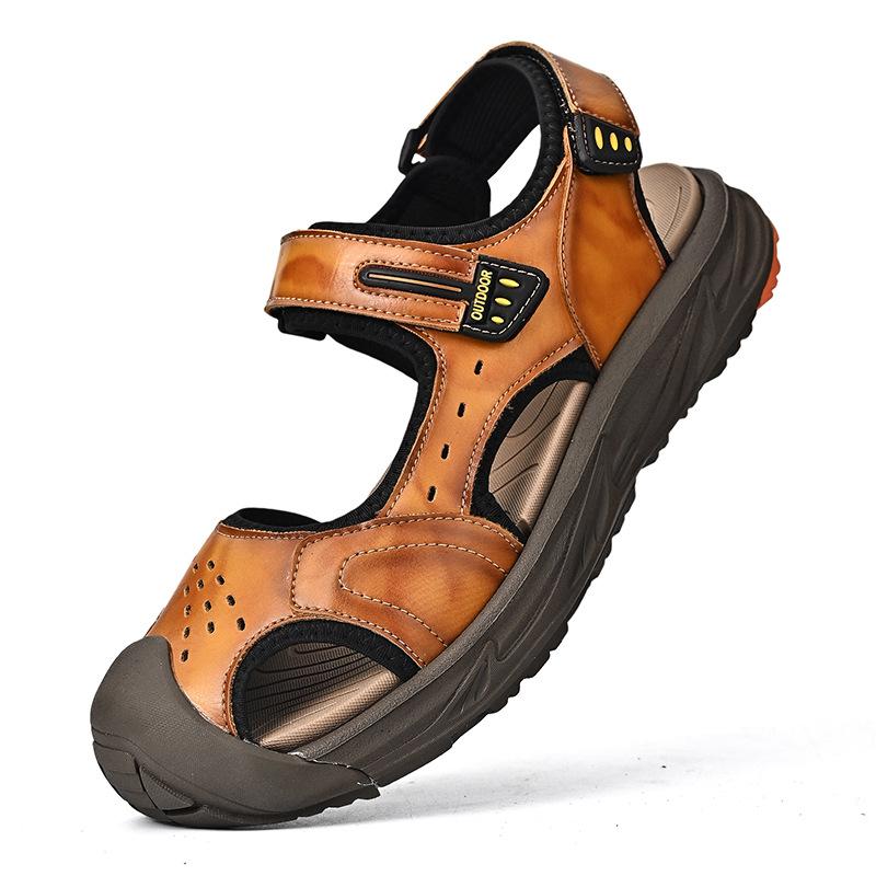 

2025 new summer leather sandals men s trendy men s shoes outdoor casual shoes sports beach shoes trendy Vietnamese shoes soft sole 38 золотистий