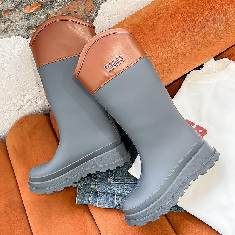 Rain shoes women's fashion winter wear water shoes adult velvet high rain boots waterproof and non-slip new rubber shoes long boots