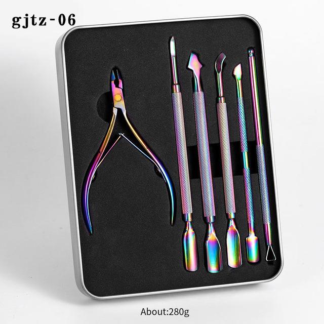 Manikyr pincett i rostfritt stål Färgglad titanuppsättning Pro Nagelsaxar Clipper Tools Acne Needle Beauty Tool Kit