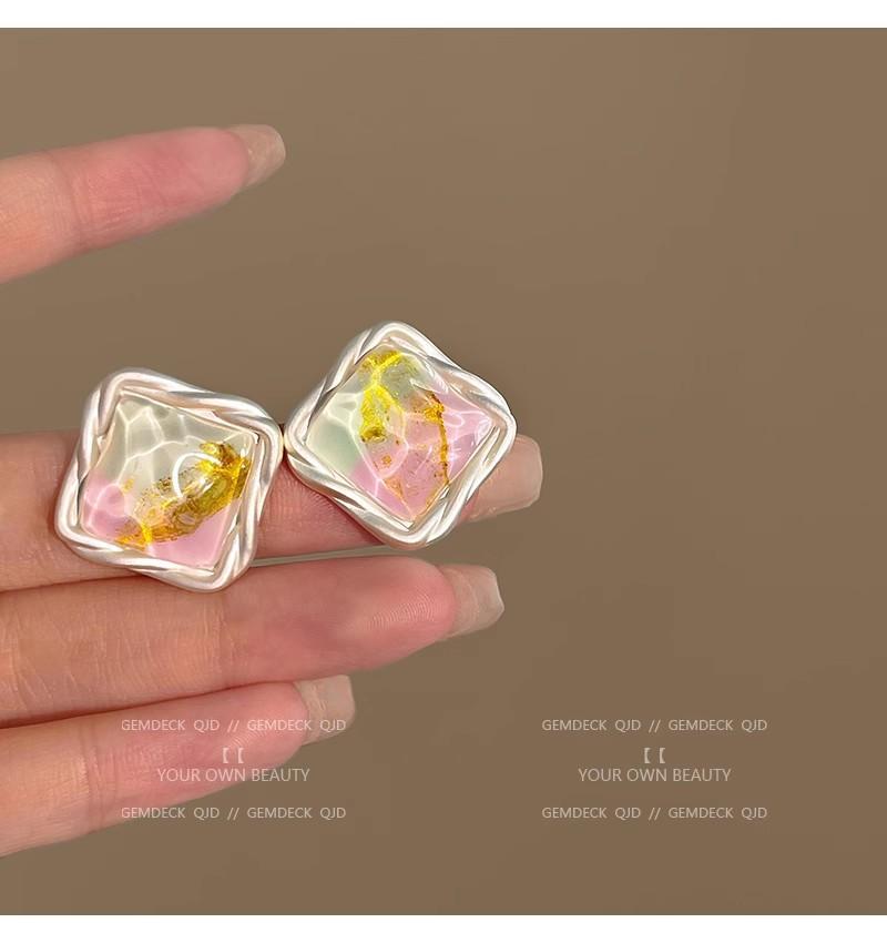 

Summer small fresh jelly colored square earrings silver needle light luxury high-end niche design French temperament stud earrings