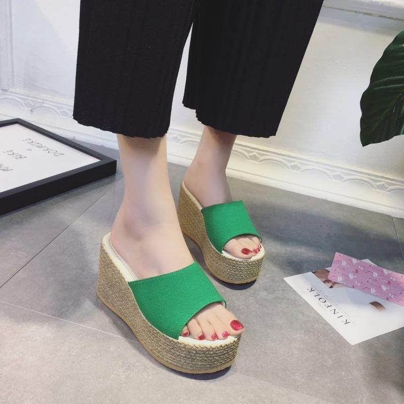 Women's sandals summer new thick-soled muffin fish mouth wedge heel women's shoes versatile casual one-word cool slippers
