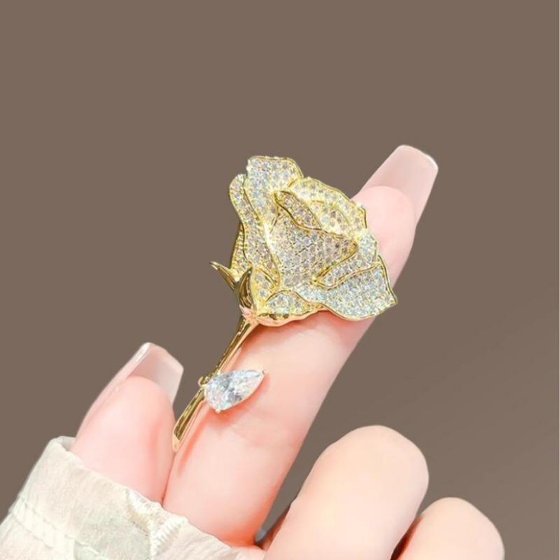 1 Broche Delicado de Rosa para Mulheres Homens Broches Fofos de Flor Planta Incrustados Zircônia Joias Acessórios da Moda Presentes de Festa