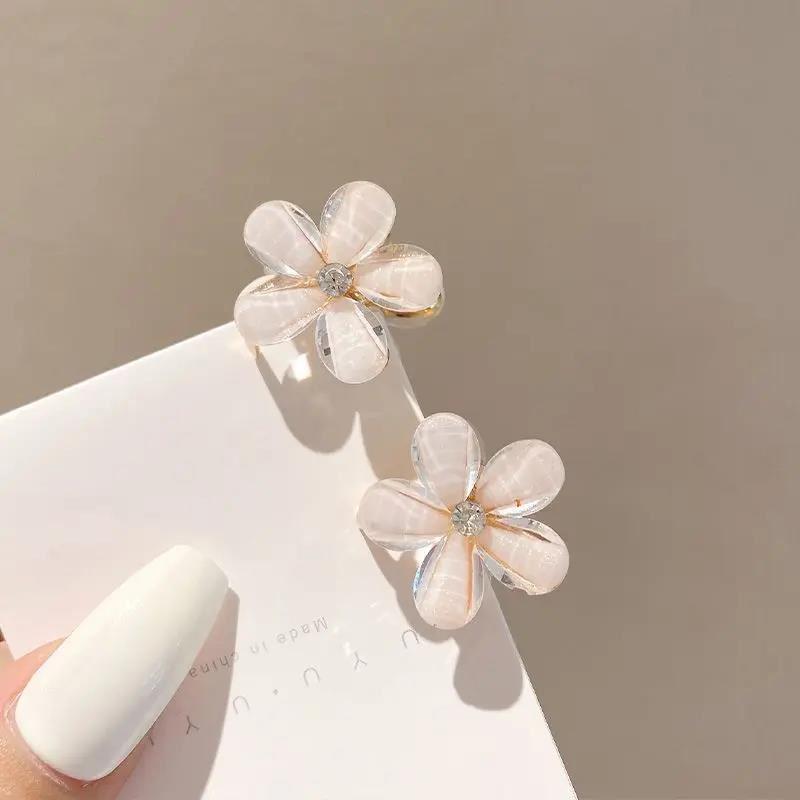 2023 Summer Camellia Mini Hair Claw Clip for Girls