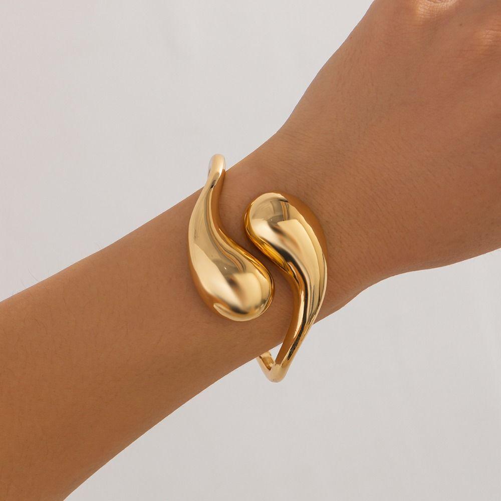 Hip Hop Metallic Bracelets Personalized Hand Chain Fashionable Teardrop Spring Bracelet Girl