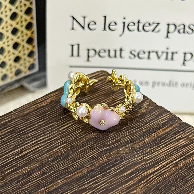 Medieval Gold High-End Elegant Enamel Open Ring Cold Wind Light Luxury Flower Index Finger Ring Female