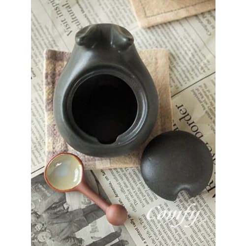 Country Goods Rabbit Pot Black Seasoning Container Sugar Pot Kitchen