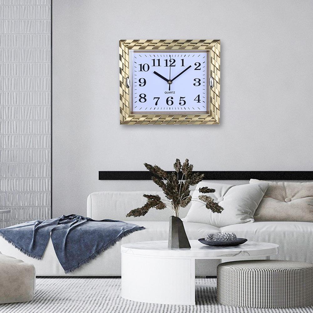 Simple Silent Clock for Living Room, Precise Travel Time, Retro Electronic Wall Clock, Fashionable and Versatile, Punch-free Quartz Clock