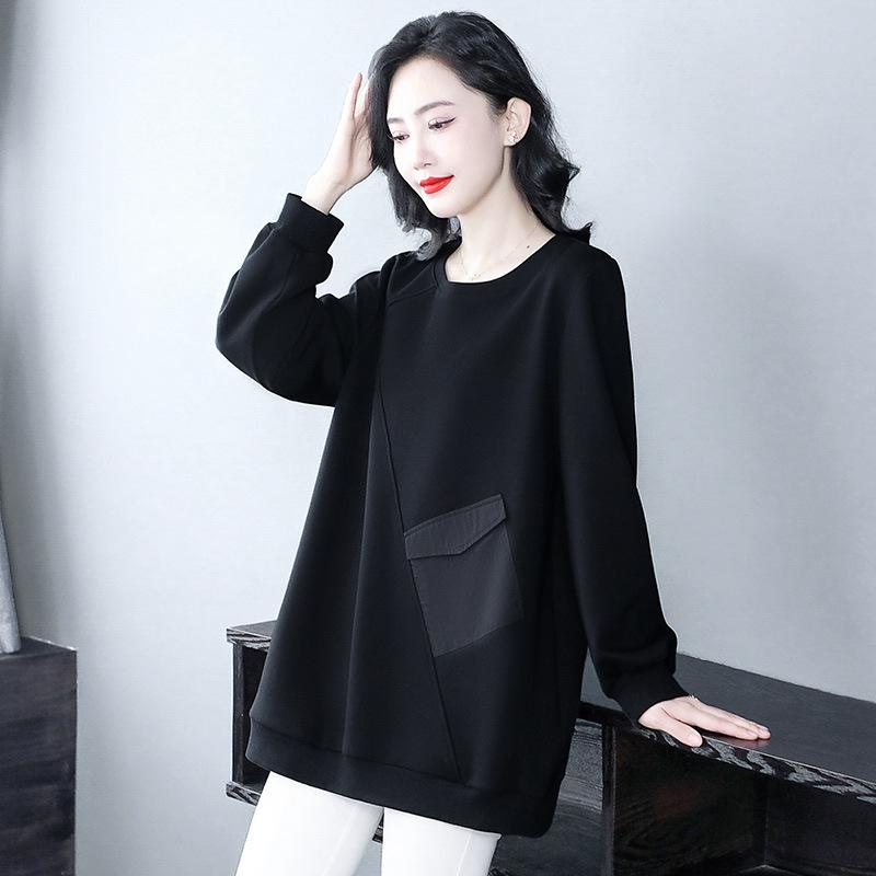 Plus Size Fleece-Lined Casual Loose Sweatshirt with Pockets - Slimming Long Sleeve Top for Middle-Aged Women
