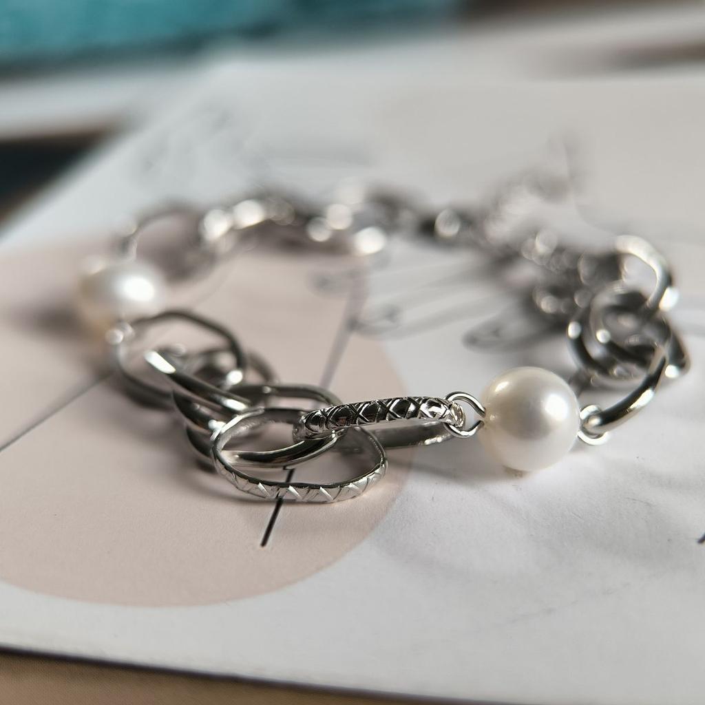 Silver Bracelet with Natural Pearls, Item Weight 7.97 G (2187066)