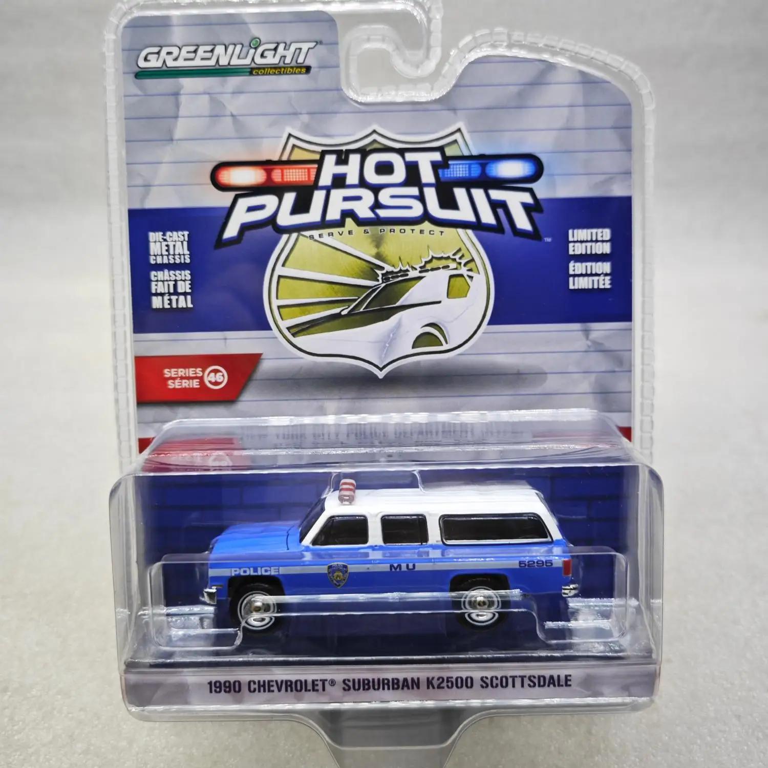 

1:64 1990 Chevrolet Suburban K2500 Scottsdale High Simulation Alloy Car Model Collectible Toy Gift Souvenir Display Ornament