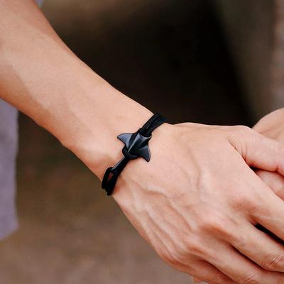 Braceletes – Pulseiras entrelaçadas