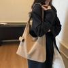 Retro tote bag women's large capacity 2025 new autumn and winter versatile simple shoulder bag casual work commuter bag