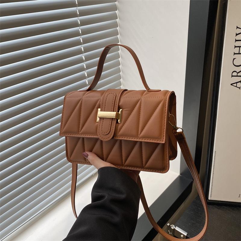 Fashionable Diamond Hand-held Small Square Bag for Women's Summer New Light Luxury Fashionable Shoulder Bag Commuter Crossbody Bag