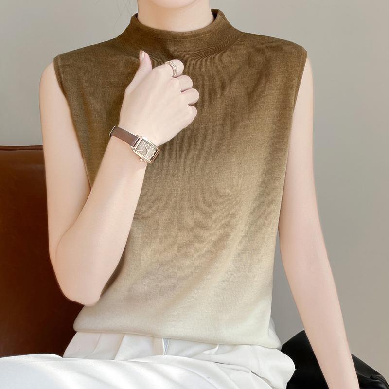 Women's Spring New Worsted Wool Round Neck Knitted Vest Loose Gradient Colour Design Sense Sleeveless Tops