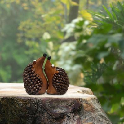 2 Pieces Couple Hedgehog Statues Wedding Gifts Resin Cute Yard Art Decor Animal Sculptures for