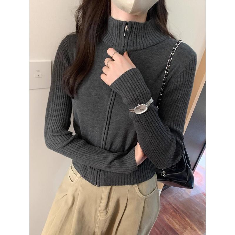 

Long-sleeved High-neck Knitted Cardigan Top, A New Slimming Short Stand-up Collar Zipper Sweater Coat for Women In Autumn and Winter One size темно-сірий