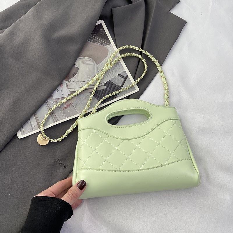Stylish Chain Bag For Women With Luxurious Quilted Design Perfect For Everyday Use зелёный