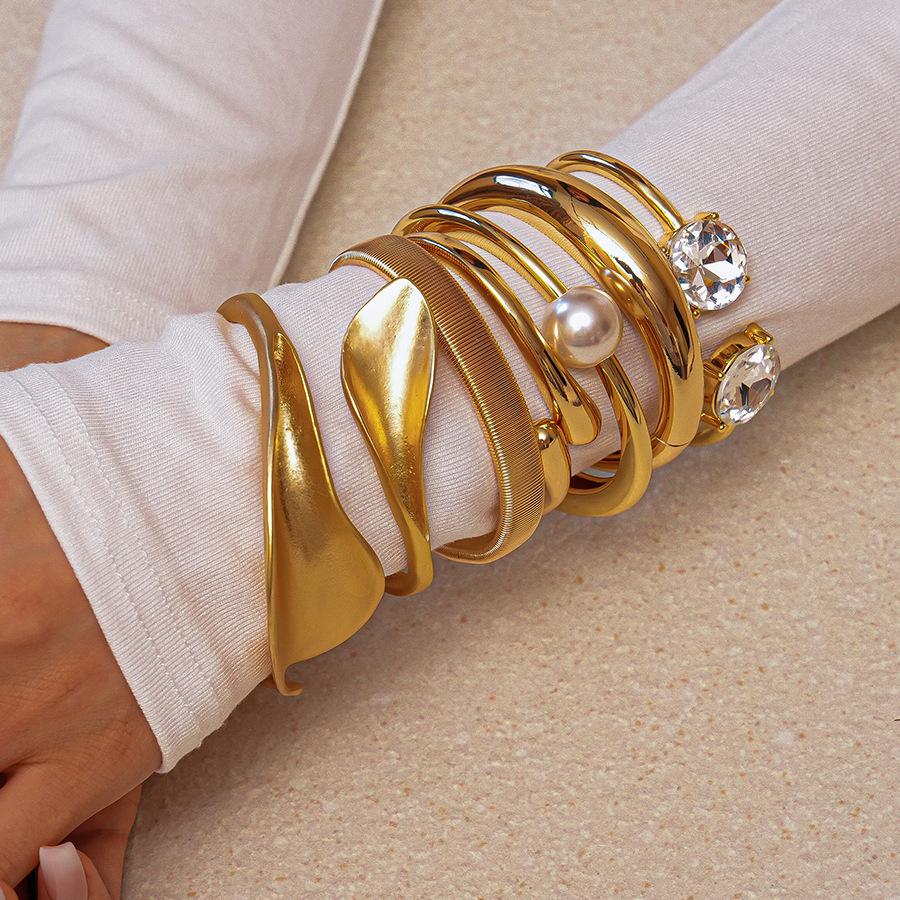 DIEZI Fashion Punk Gold Color Metal Cuff Bangles Vintage Exaggerated Rhinestone Geometric Bracelet Bangle For Women Men Jewelry