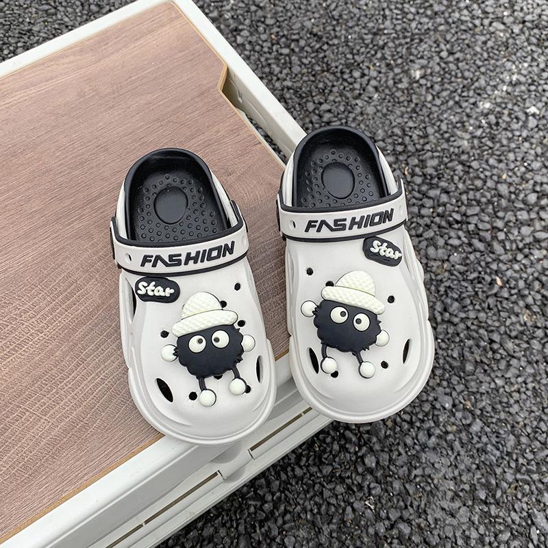 Chlapecké a dívčí cool pantofle dětské dírkové boty protikolizní a protiskluzové domácí plážové boty