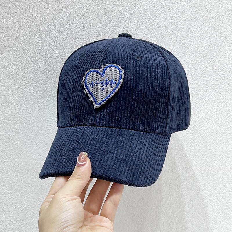 Corduroy Heart Baseball Cap With Sun Protection And Warmth For Casual Women