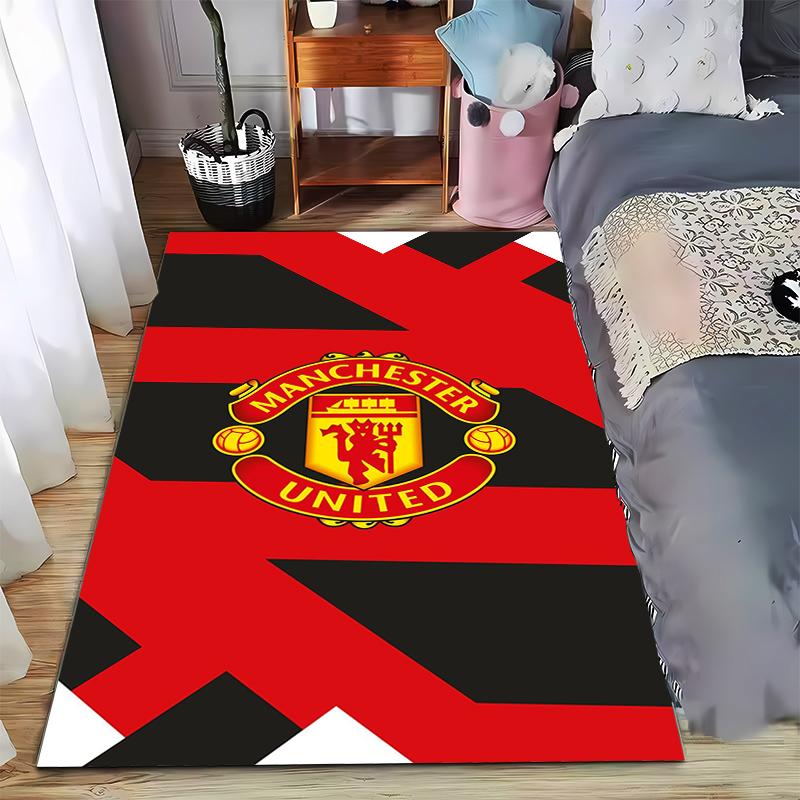 "Dywan z logo Manchester United, Czerwono-czarny dywan do wystroju domu" Nadaje się do użytku jako antypoślizgowy do salonu, sypialni, sof