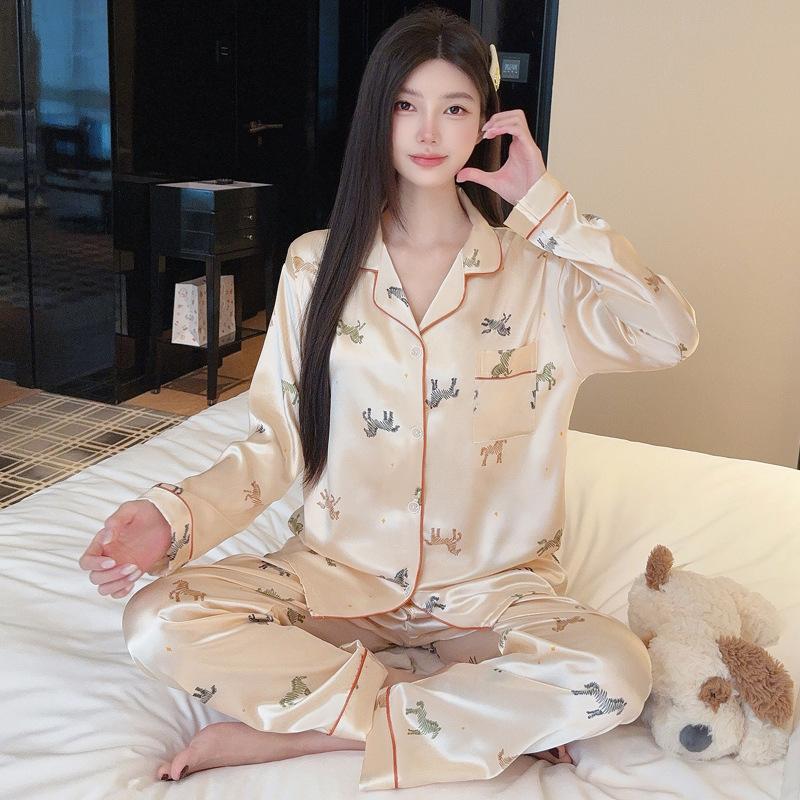 Ice Silk Pajamas Women'S Spring And Summer Thin Long-Sleeved Trousers Fashion Cool Cardigan Loungewear Suit Can Be Worn Outside