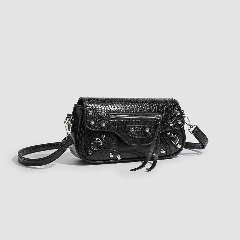 Fashionable Hot Girl Versatile Niche Rivet Single Shoulder Crossbody Bag for Women 2025 New Textured Biker Style Underarm Bag Women's Bag