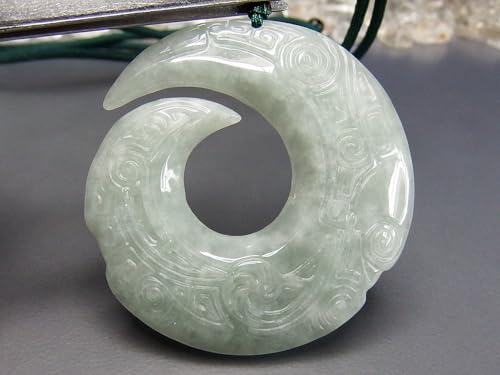 [Stone Town] Auspicious Design Magatama Jadeite Necklace with Carved Genuine Jadeite Natural Stone String, Antique Style