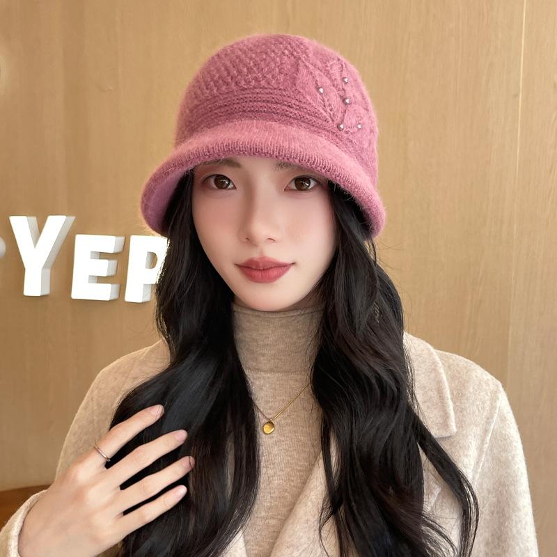 Fashion Windproof Warm Hat for Women In Winter, The Elderly Loose Outdoor Travel Knitted Hat