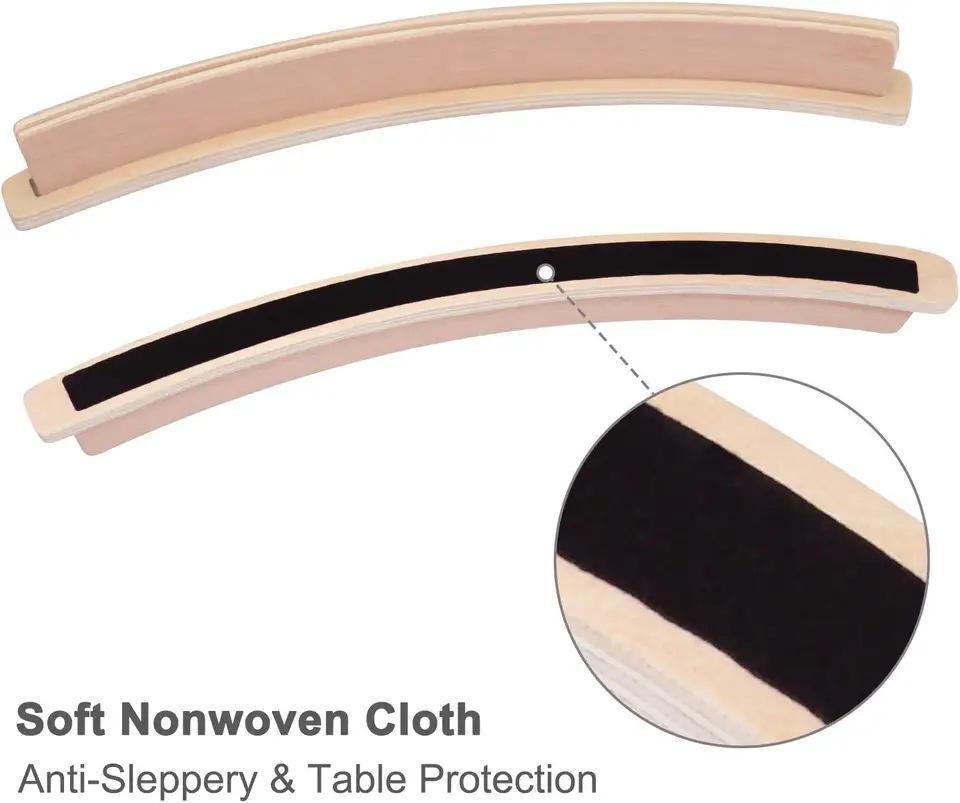 Drewniany stojak na karty do gry