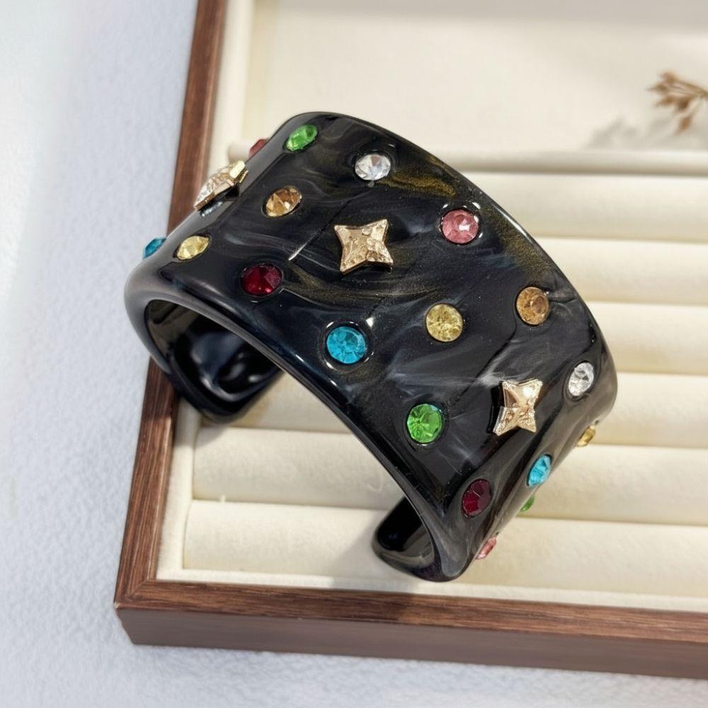 Exaggerated Shell Bracelets Resin Open Bracelet Vintage Beach Rhinestone Bangle  Girls Accessories