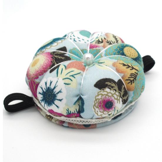 DIY Handmade Pumpkin Wristband Needle Holder Retro Pin Cushion Sewing Tools