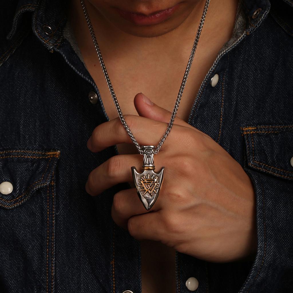 1PC Vintage Stainless Steel Myth of North Europe Viking Arrow Necklace Men Odin Compass Necklace for Men Jewelry Gift for Him