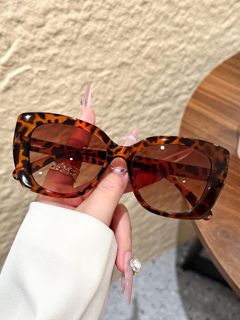 1Pc Women'S Classic Fashion Simple Basic Accessories Glasses Fashion Casual Item Tortoiseshell Glasses Suitable For Holiday Gift